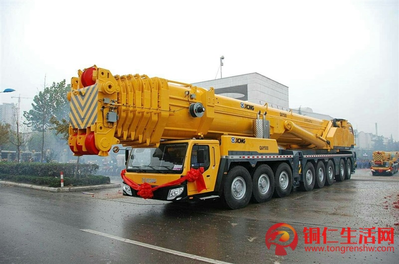 銅仁市吊車出租，銅仁市大件吊裝，銅仁市隨車吊出租。