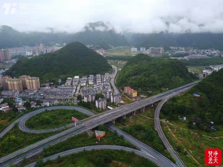 從星稀到棋布，銅仁的“城”在變